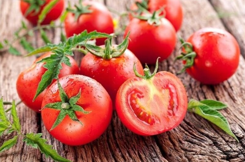 Những mẹo làm đẹp da bằng cà chua hiệu quả ngay tại nhà