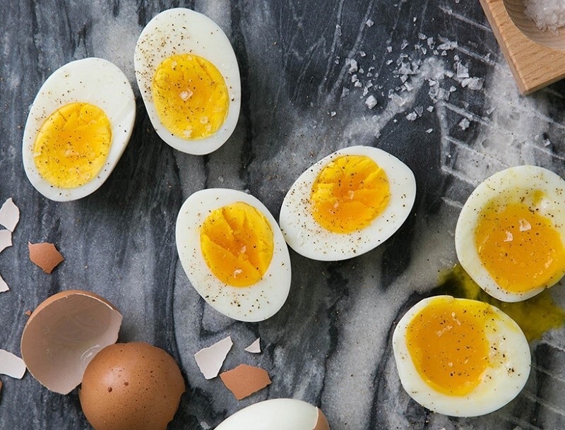 1 quả trứng gà bao nhiêu calo? Tại sao giảm cân nên ăn trứng?